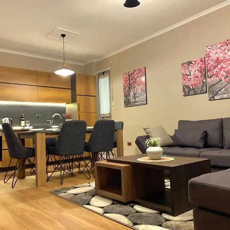 Eka Luxury Two-bedroom Premium Apartmán Durrës